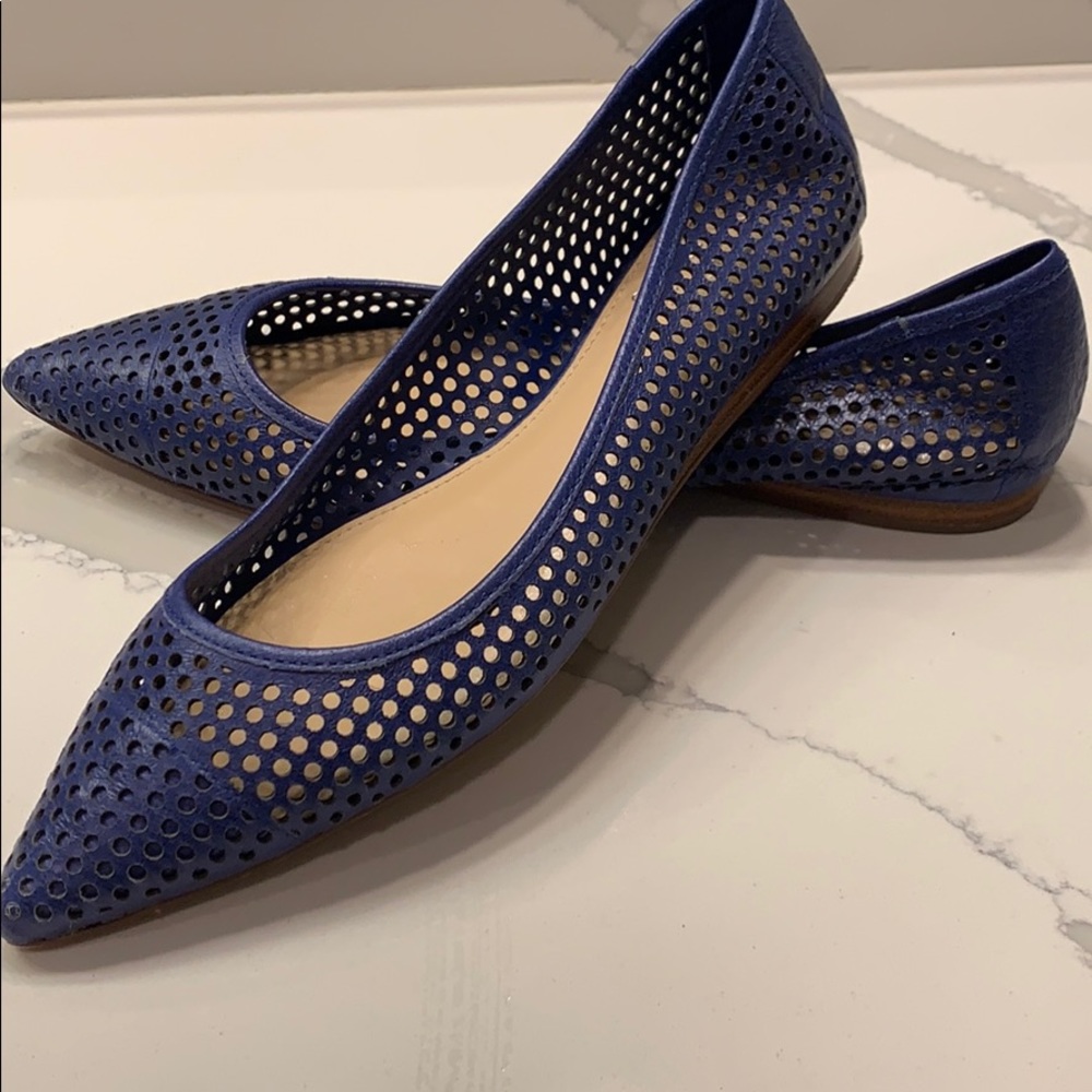 Blue Vince Camuto pointy toe flats